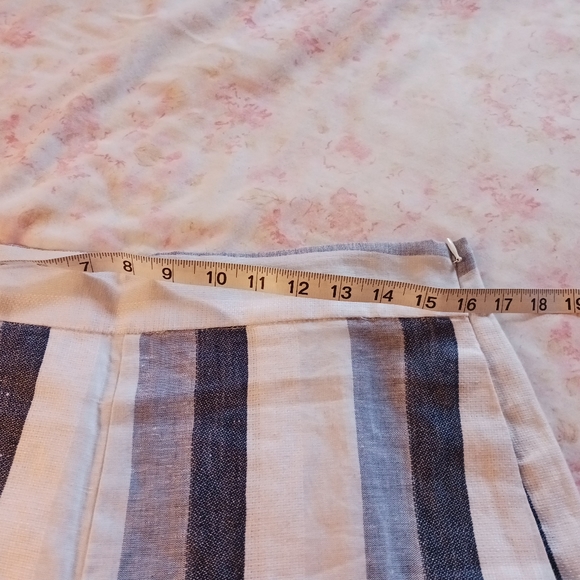 J Crew Blue & White Stripe 100% Linen Point Sur Shorts - Picture 4 of 8